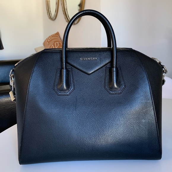 🔴SOLD🔴Givenchy Antigona Medium - Picture 1 of 6